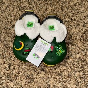 Crocs NEW Youth Buddy The Elf Fleece Lined Green Christmas Clogs Size C11